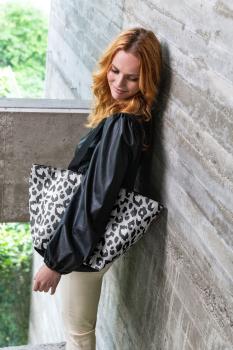 shopper M medium by reisenthel leo nero ZS7080