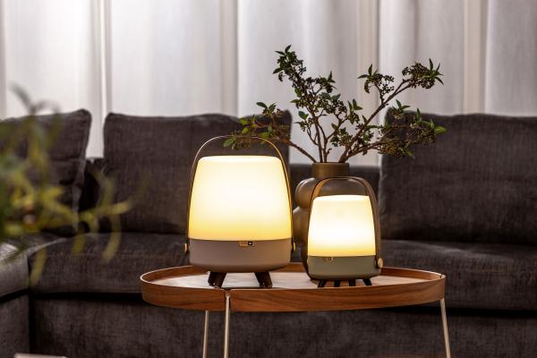 kooduu lite up play sound by JBL ocean dimmbare lampe bluetooth lautsprecher